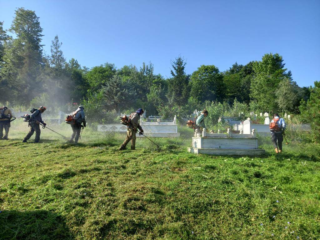 ORDU’DA MEZARLIKLAR BAYRAMA HAZIR